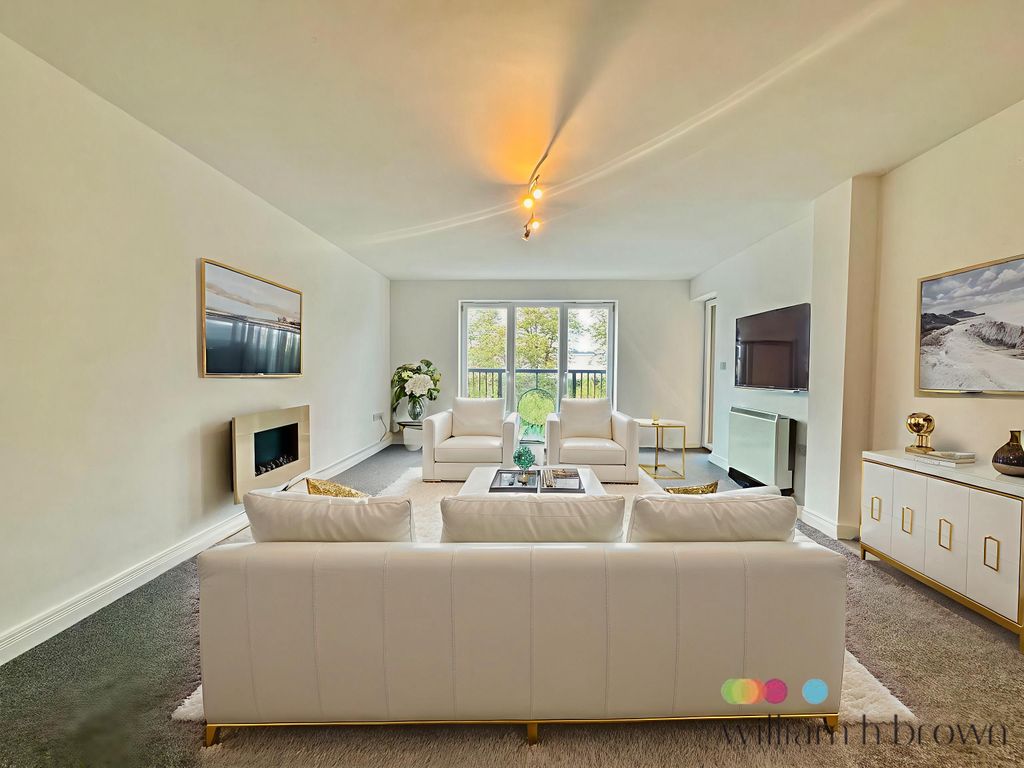 Property photo 2 of 18 Image