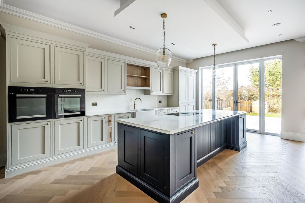 Additional image 8 of 5 bed detached house for saleSt. Omer Road, Guildford, Surrey GU1