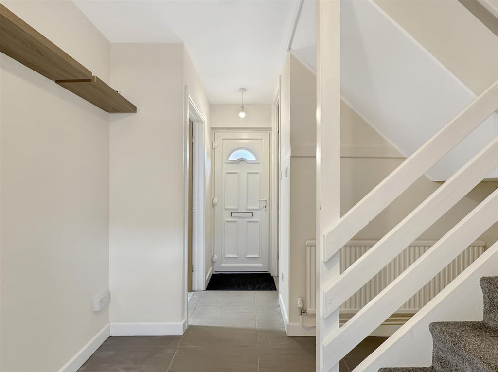 Property photo 3 of 13 Img (7).Jpg