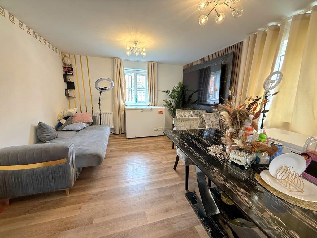 Property photo 3 of 8 12.Jpg
