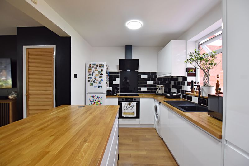 Property photo 3 of 21 Photo 3