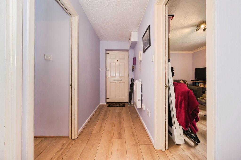 Property photo 3 of 16