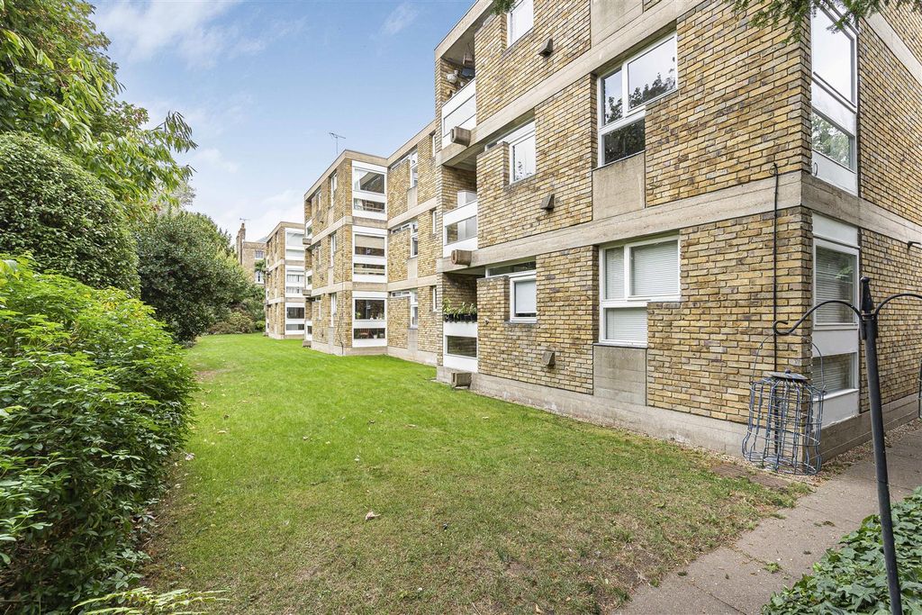 Property photo 2 of 18