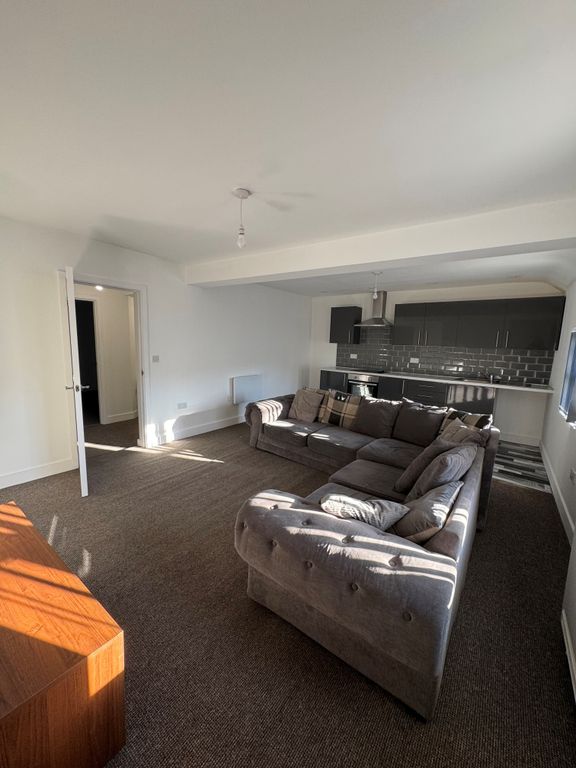 Property photo 1 of 11 3