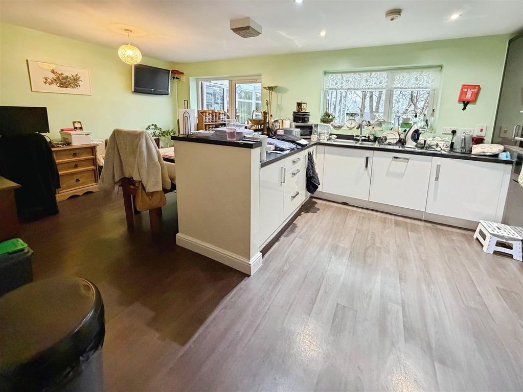 Property photo 2 of 19 E989A396-Img_8012.Jpeg