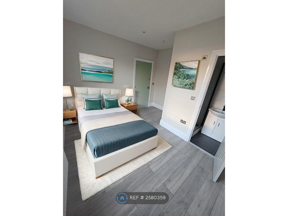 Property photo 1 of 3