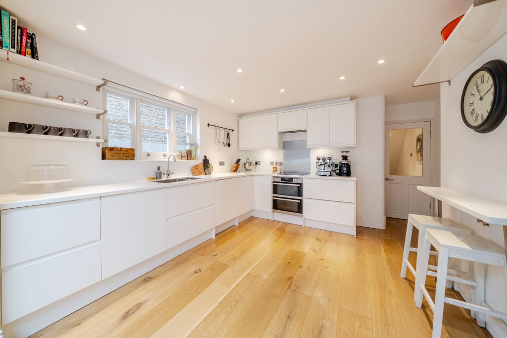 Property photo 2 of 15 2