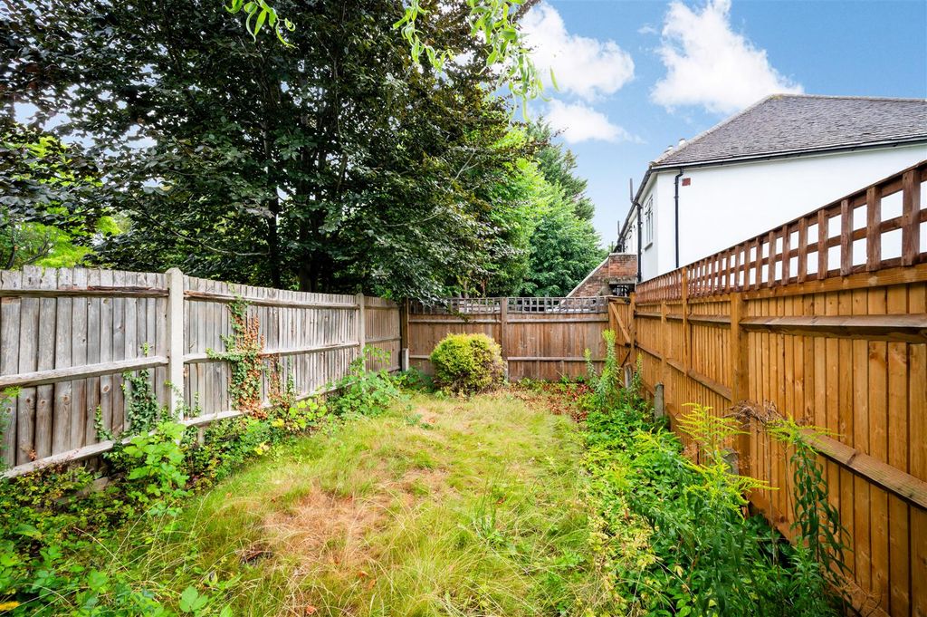 Property photo 2 of 9