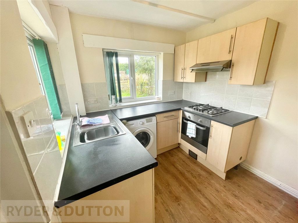 Property photo 2 of 14 Kitchen