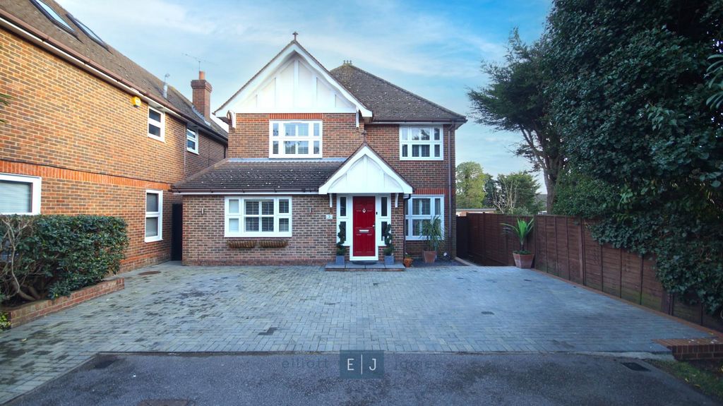Property photo 1 of 30