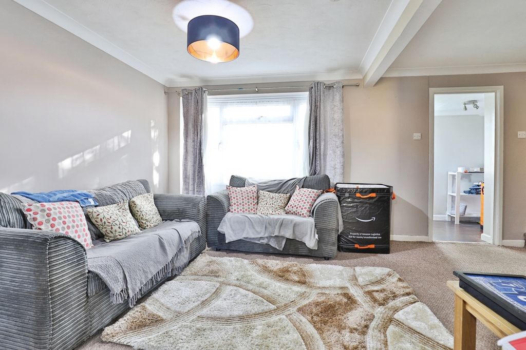 Property photo 2 of 14 Photo