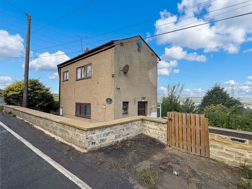 Property photo 3 of 34