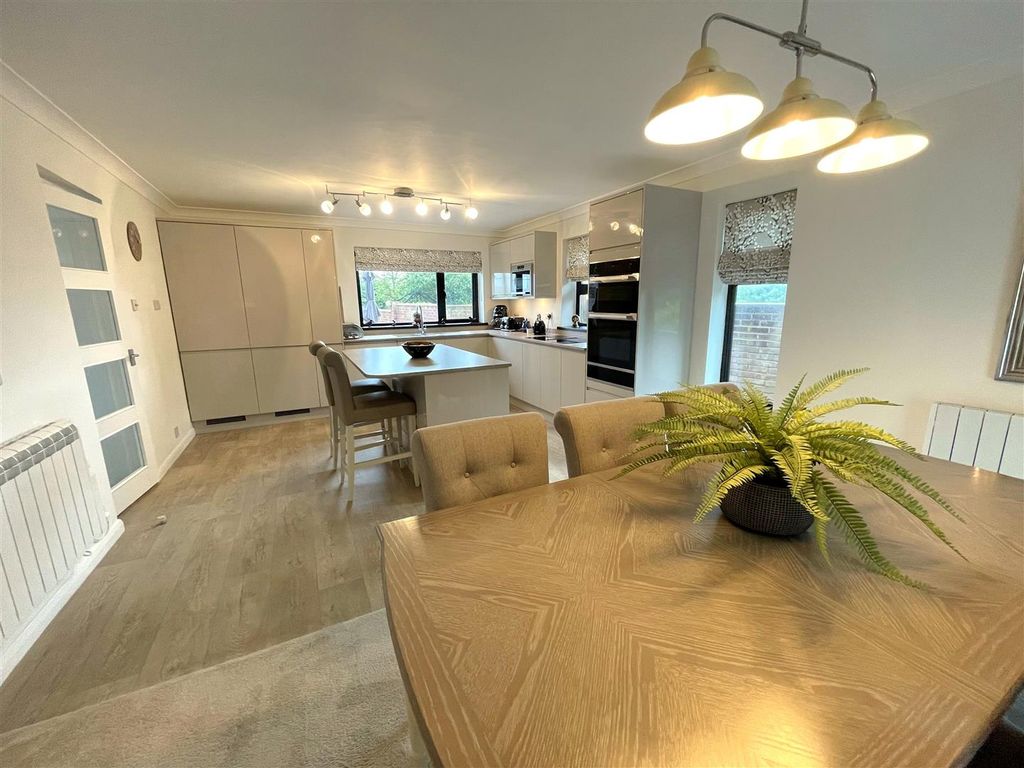 Property photo 2 of 29 14.Jpg