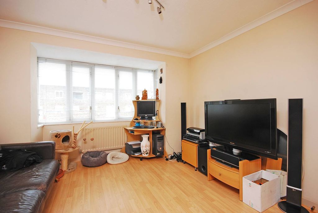 Property photo 2 of 7