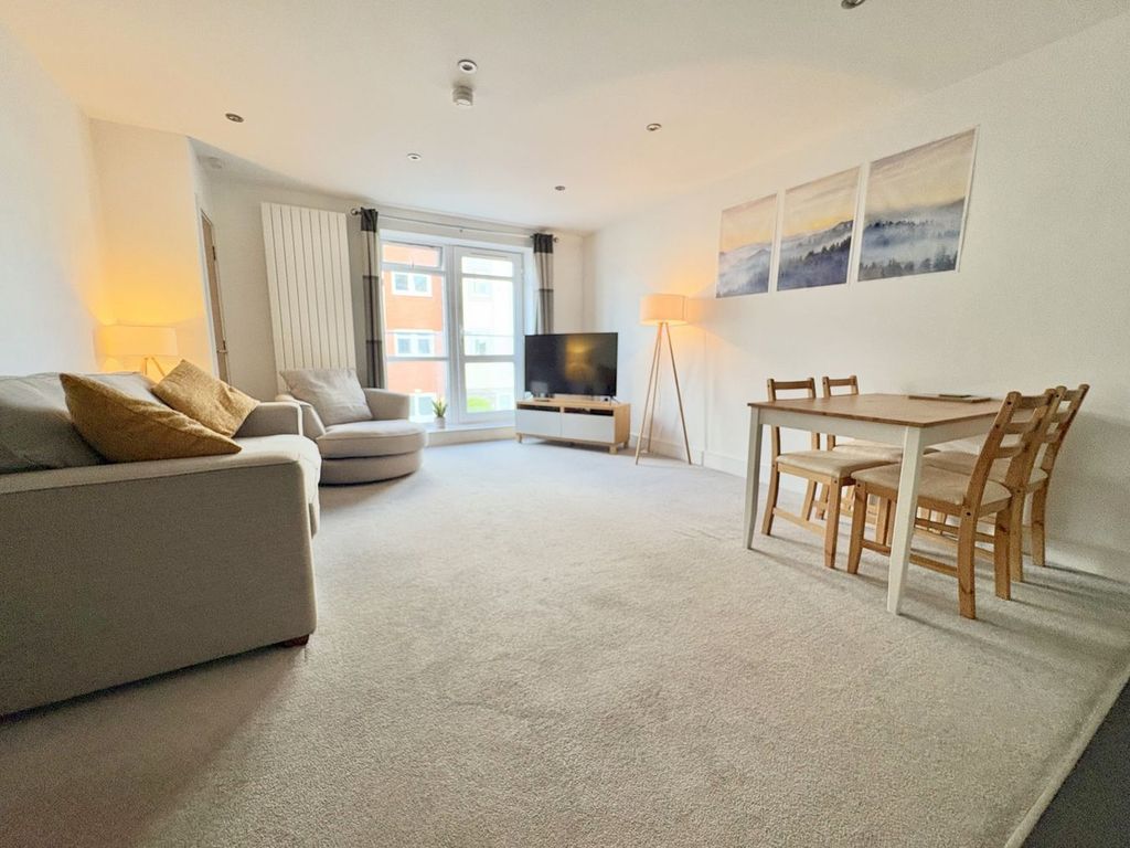 Property photo 3 of 23
