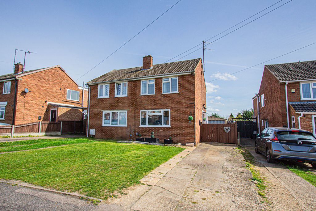 Property photo 1 of 12 Front