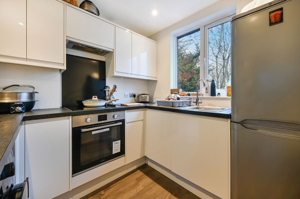 Property photo 2 of 11 Picture No. 02