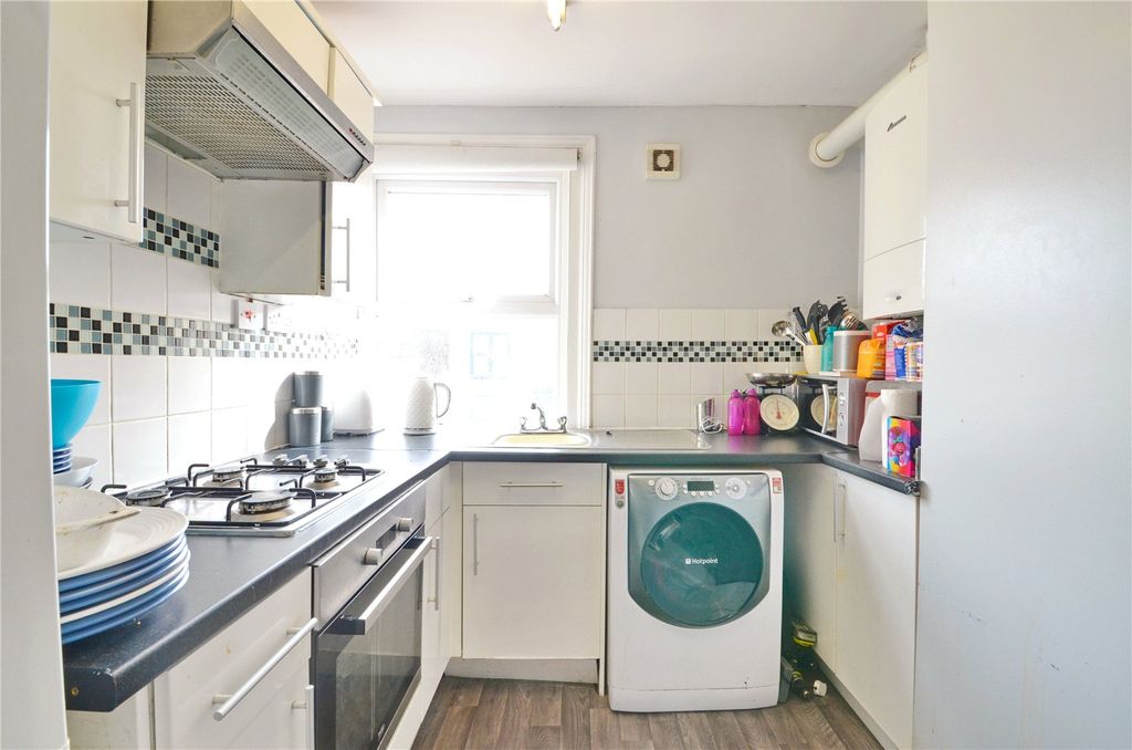 Property photo 2 of 6 Picture No. 04