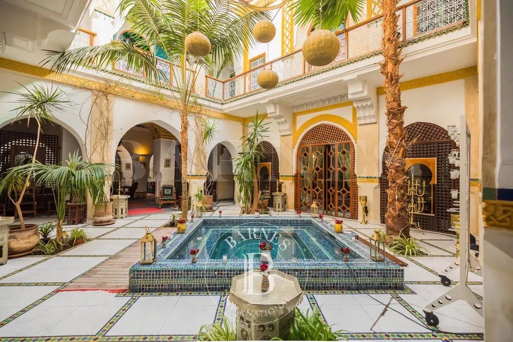 Property photo 1 of 19 Swimming Pool