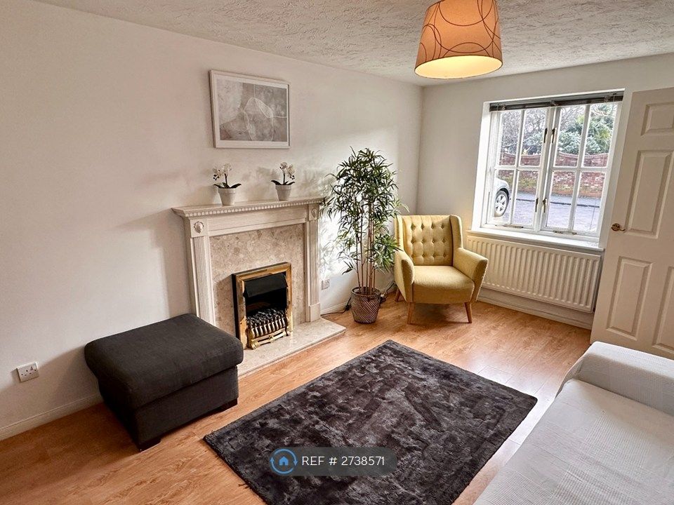 Property photo 2 of 12 Living Room