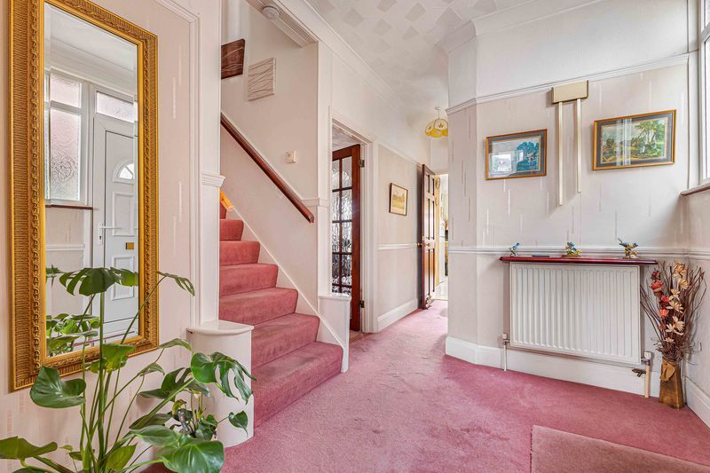 Property photo 3 of 13 Hallway