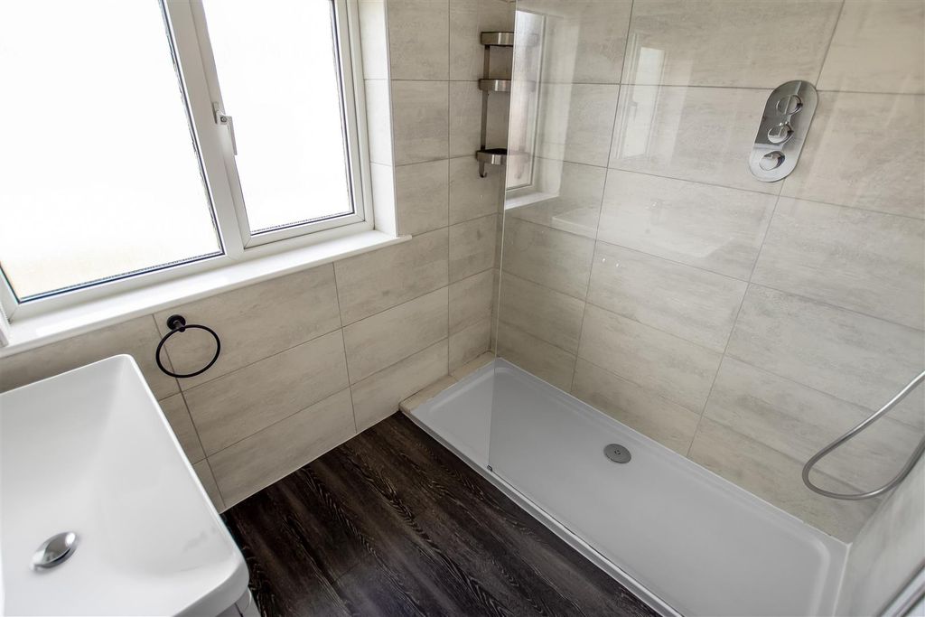 Property photo 3 of 13 Shower Room (1).Jpg