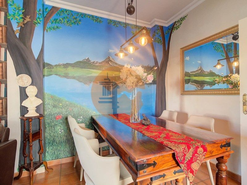 Property photo 2 of 54