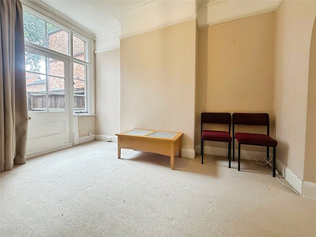 Property photo 3 of 19 Picture No. 05