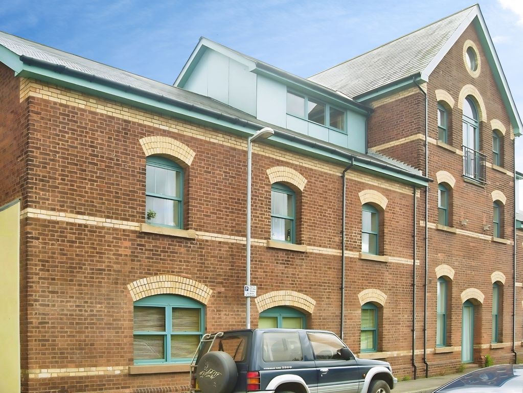 Property photo 2 of 14