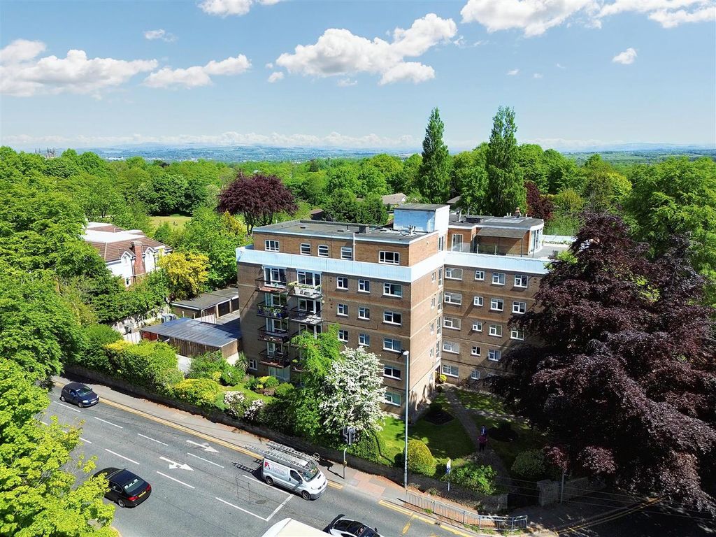 Property photo 1 of 32 External