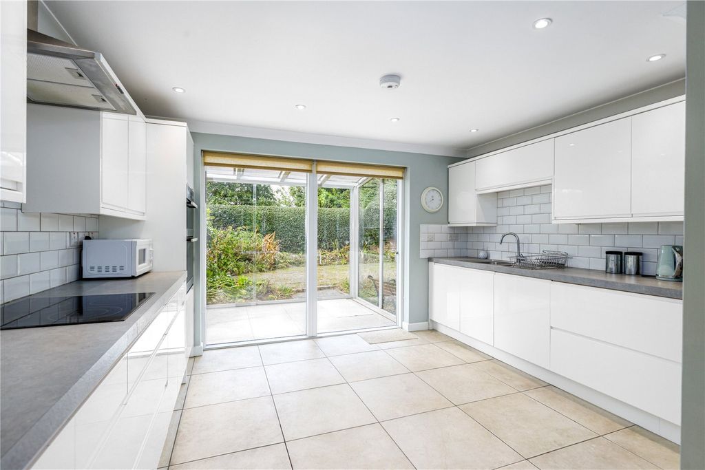 Property photo 3 of 10 Picture No. 05
