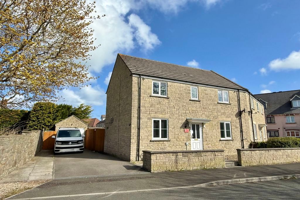 Property photo 1 of 25 Front