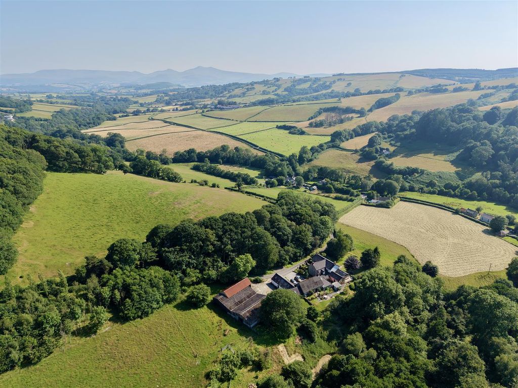 Property photo 2 of 36 Dji_Fly_20260708_170428_0140_1783586406711_Photo.J