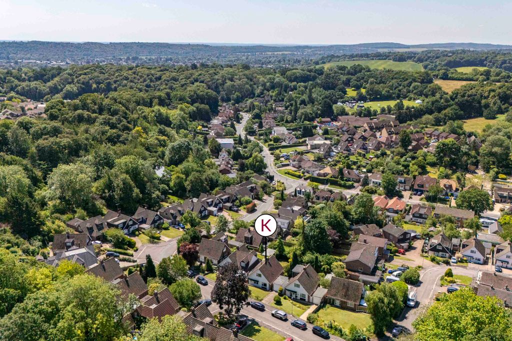 Property photo 3 of 17 13 Squirrel Rise, Sl7 3Pn Drone (Low Res)-3