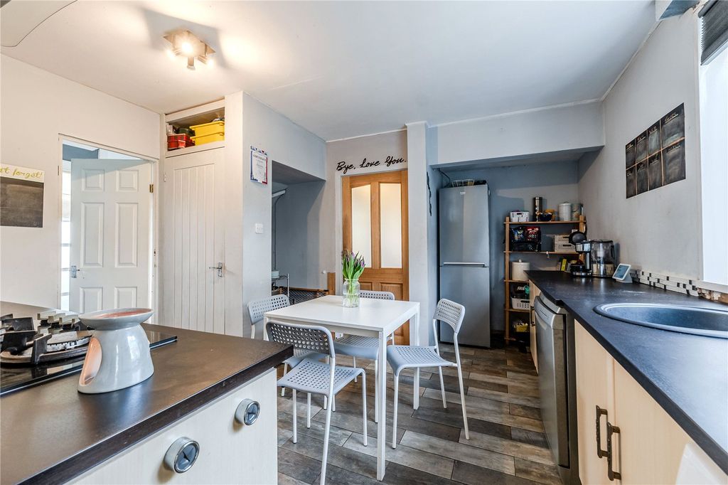 Property photo 3 of 12 Picture No. 04