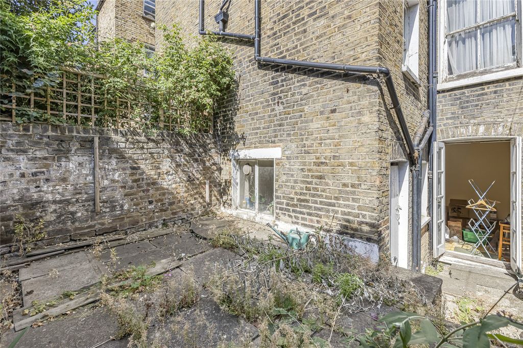 Property photo 3 of 5 Picture No. 27