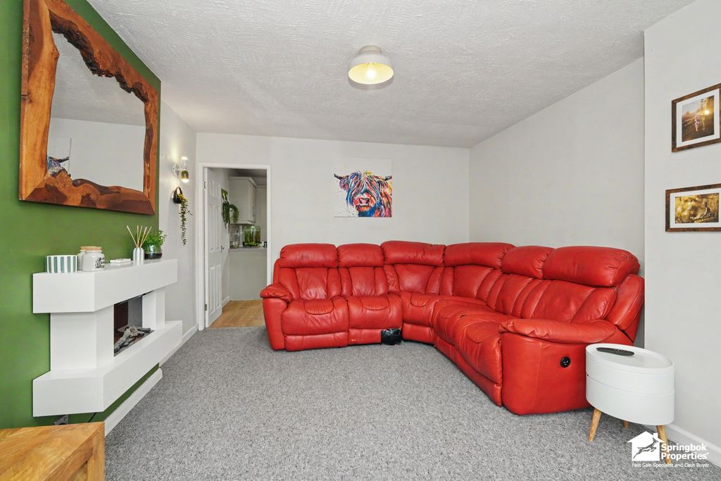 Property photo 3 of 18 Image 2
