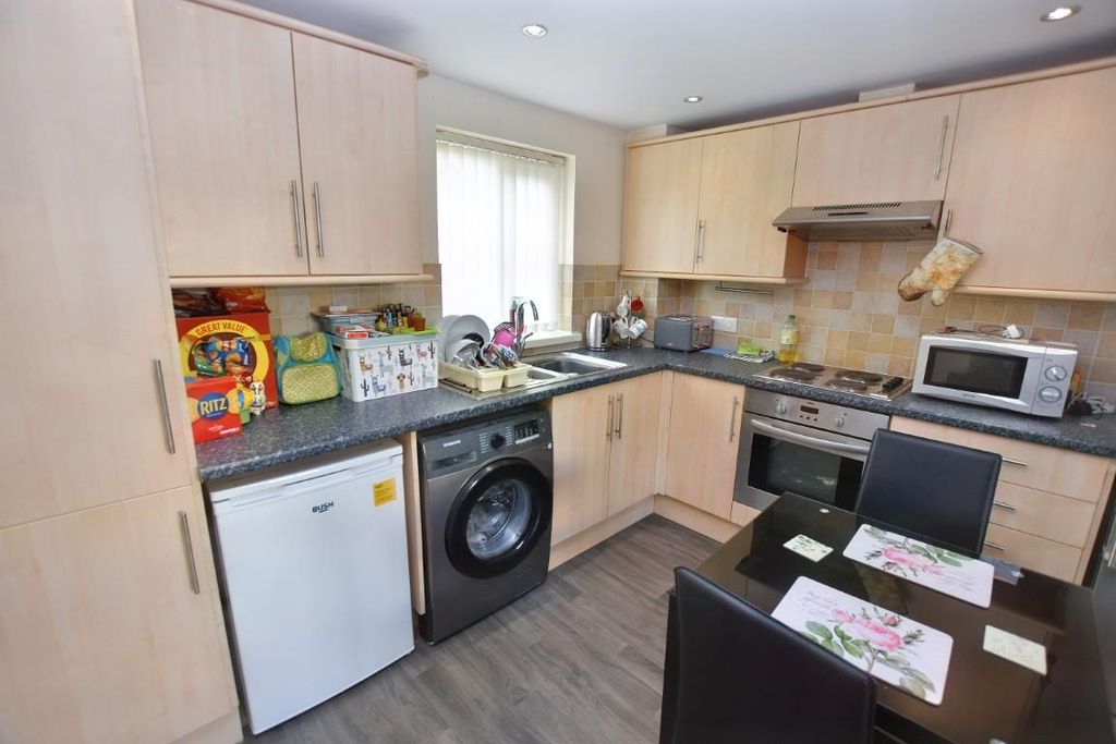 Property photo 2 of 11 Dsc_6629 (Medium).Jpg