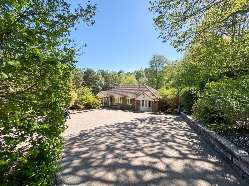 Property photo 1 of 30
