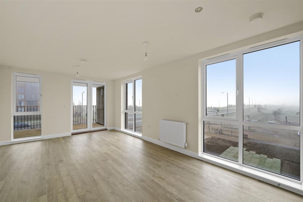 Property photo 2 of 11 321 Osprey Drive, Second Floor, Trumpington - Knww