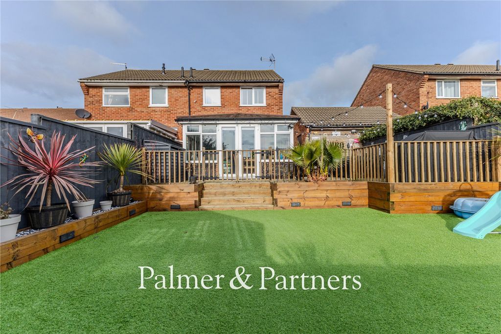 Property photo 2 of 29 Picture No. 22