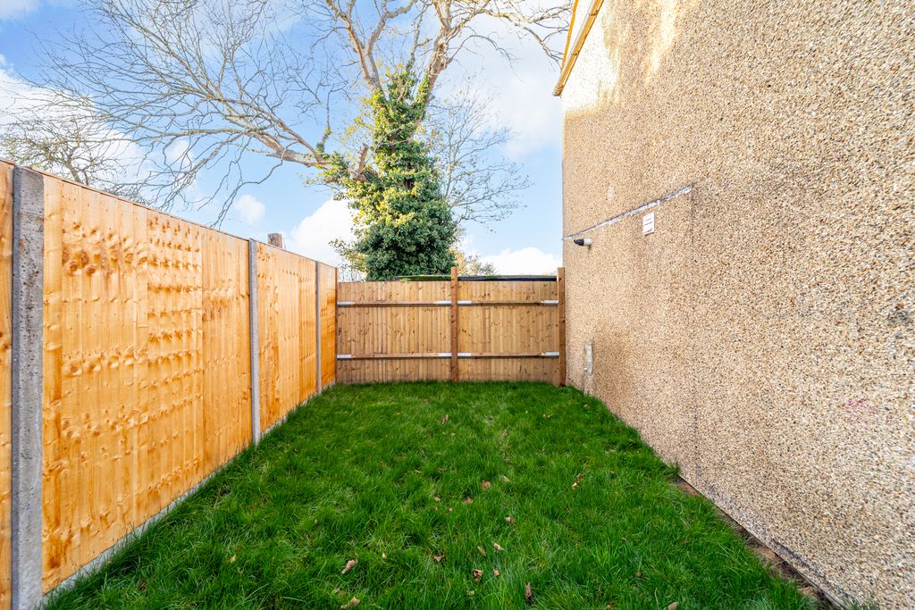 Property photo 2 of 11 Ndb00902-Edit