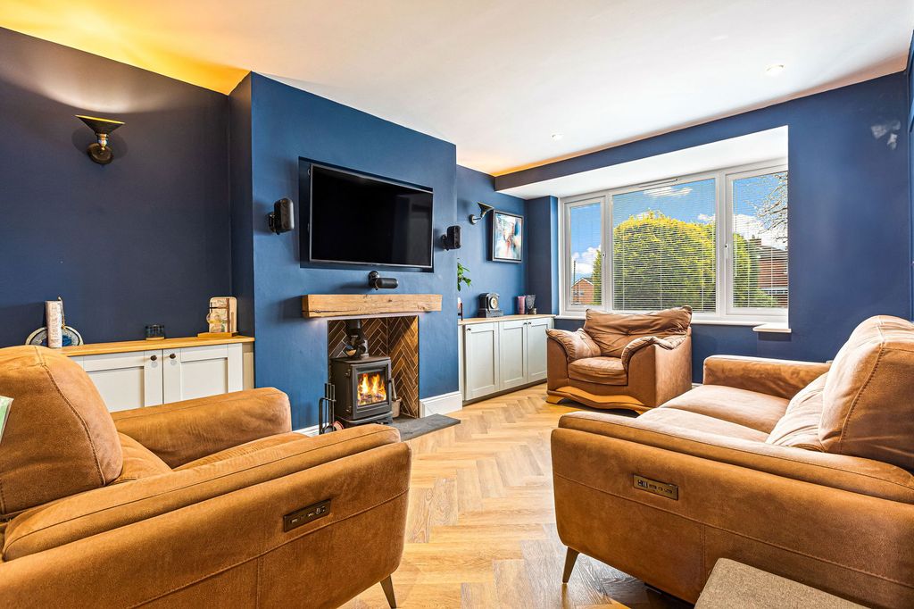 Property photo 3 of 24