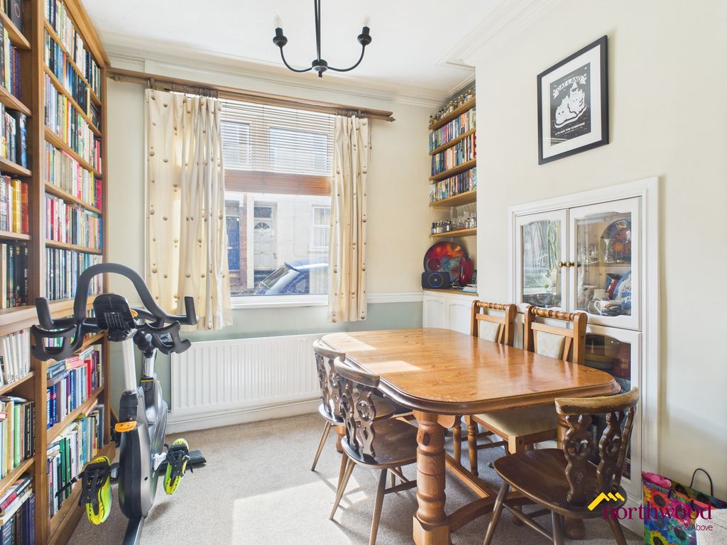 Property photo 3 of 6