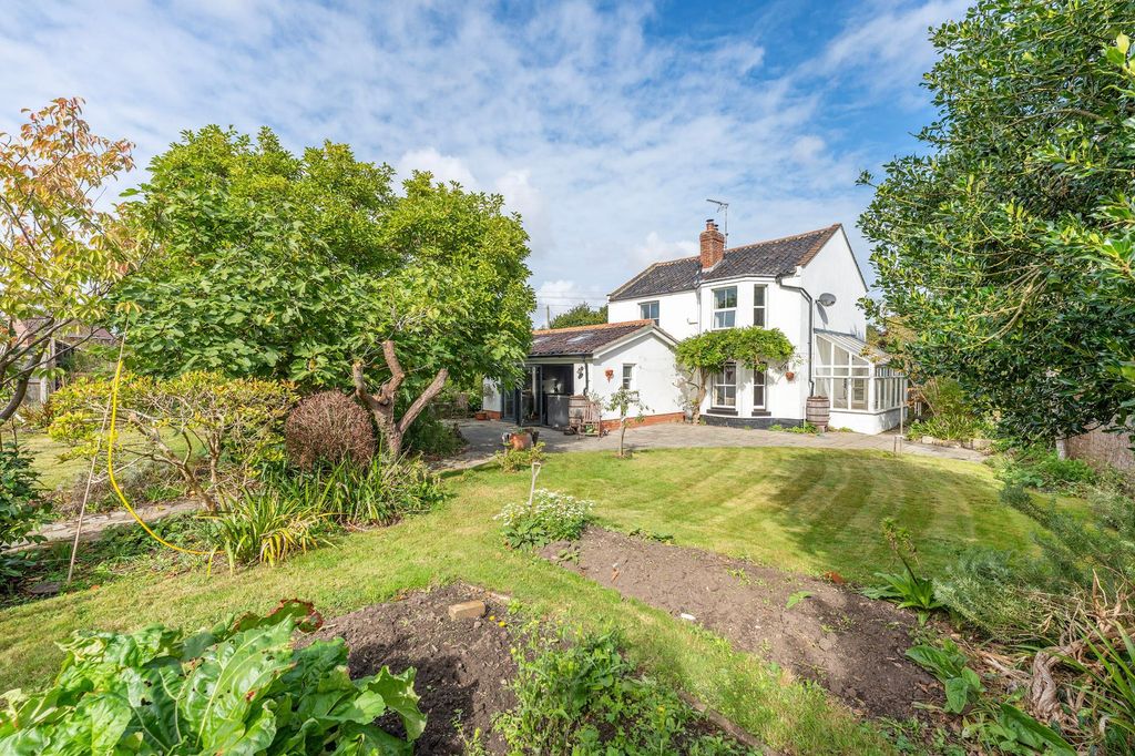 Property photo 1 of 28