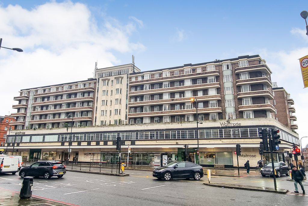 Property photo 1 of 9 Flat 8 St. Johns Court, Finchley Road, Hampstead, London, Nw3 6Ll