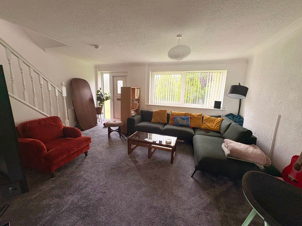 Property photo 3 of 12