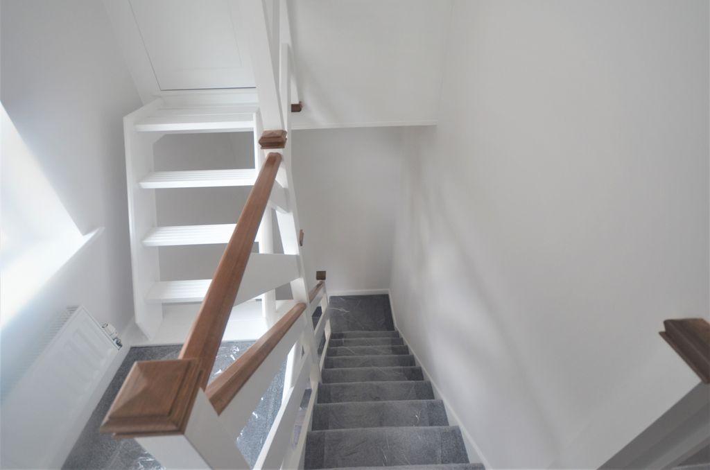 Property photo 3 of 10 Gallery