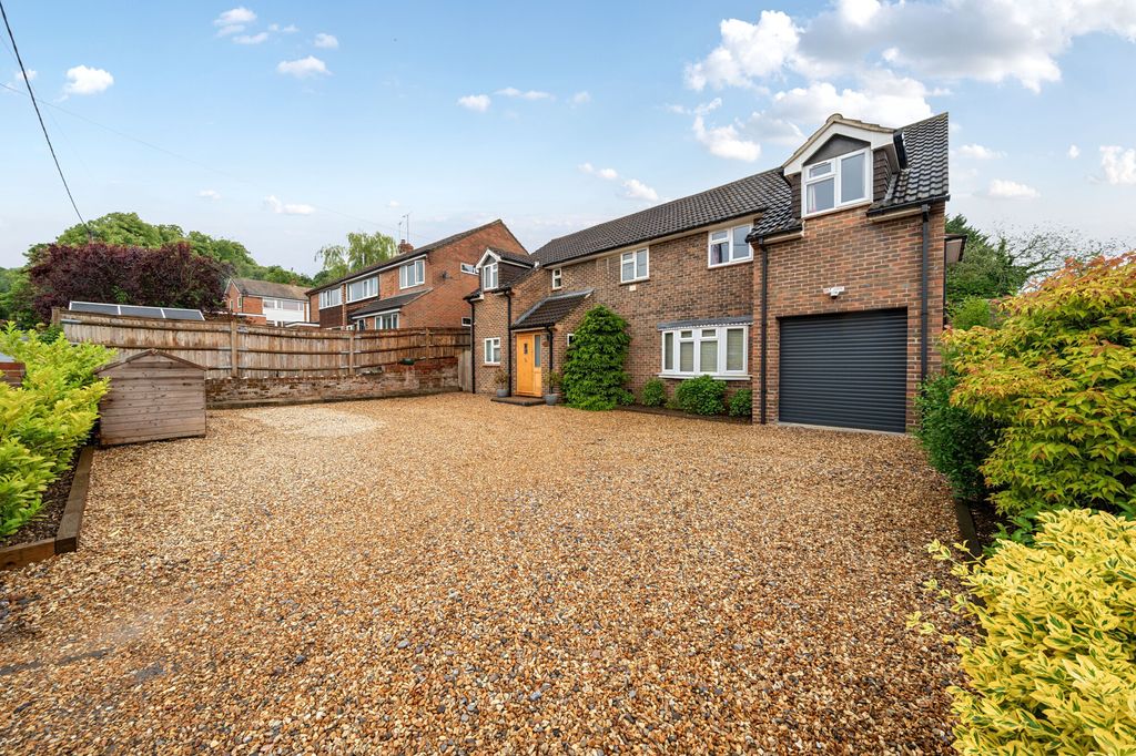 Property photo 2 of 19