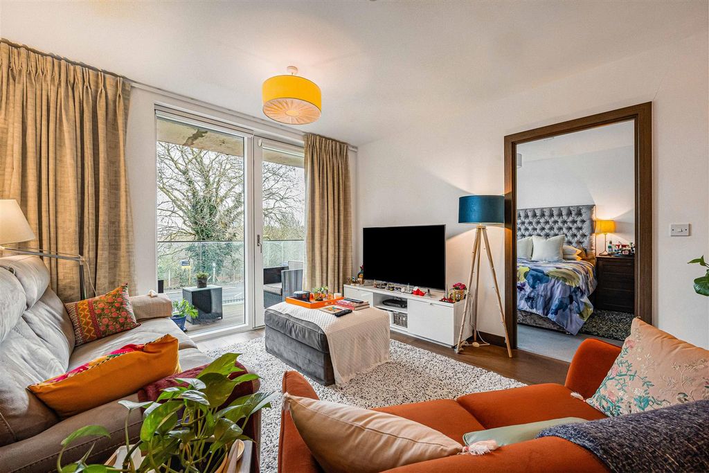 Property photo 3 of 22